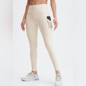 On-The-Go PowerHold High-Waisted Legging